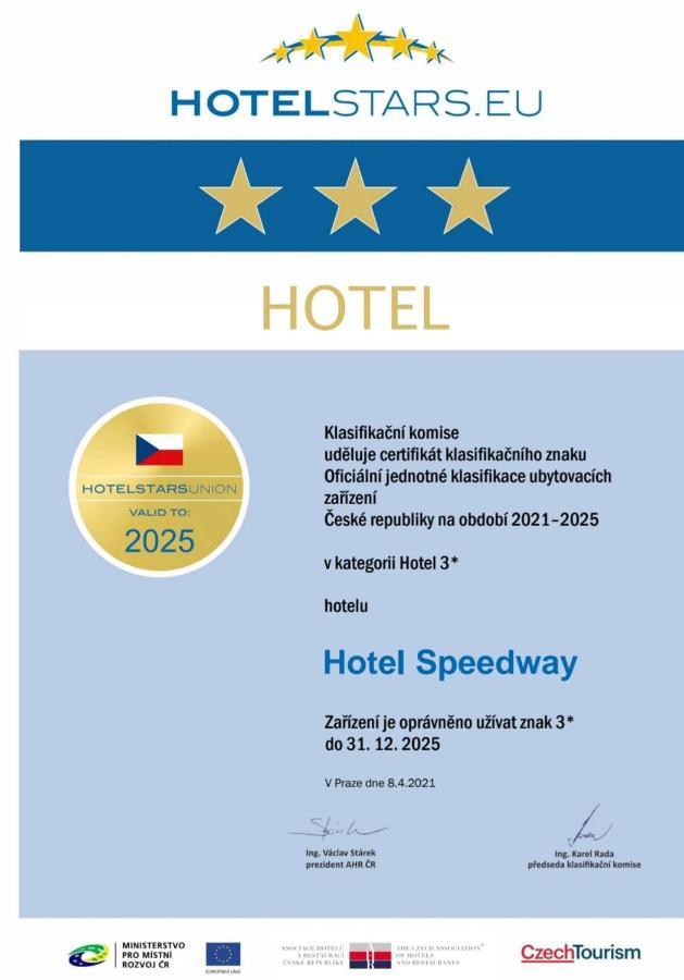 Penzion Speedway Marianske Lazne Exterior photo