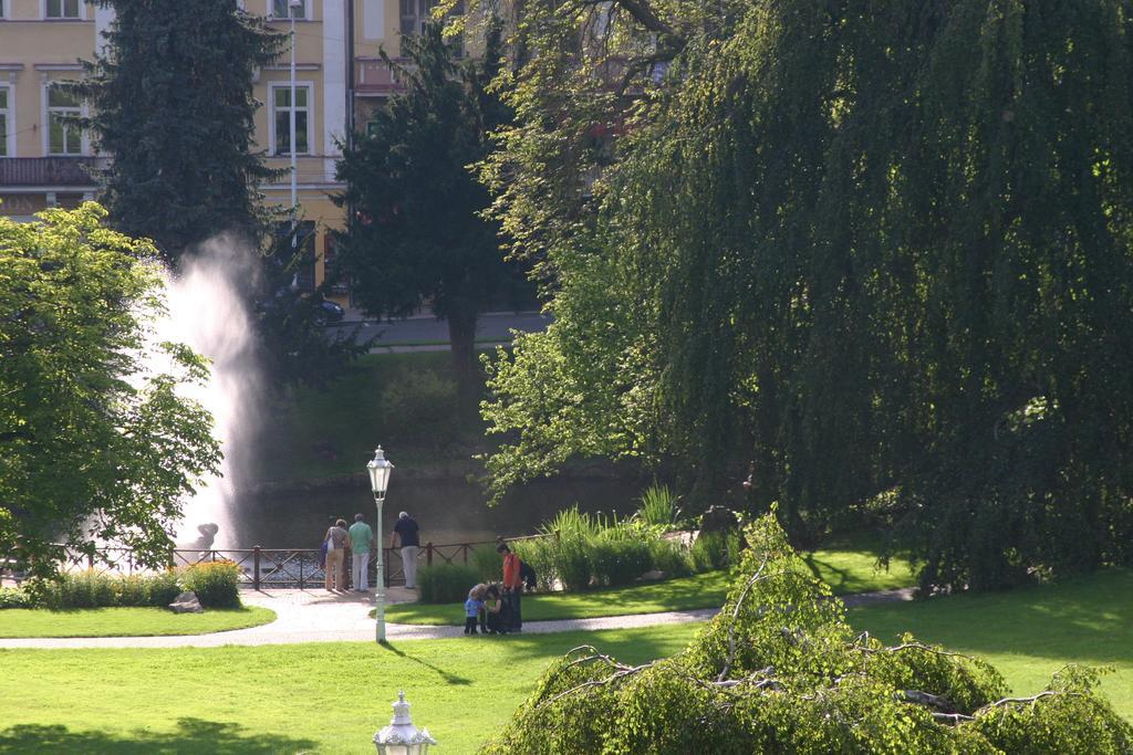Penzion Speedway Marianske Lazne Exterior photo